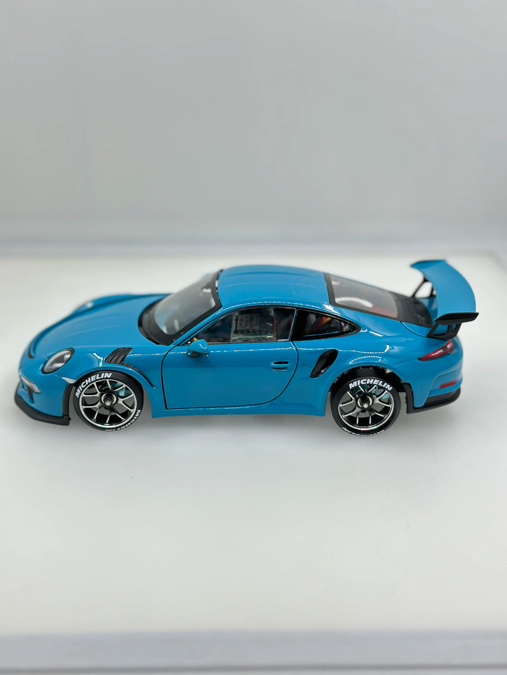 RWD Drift RC Car with Brushless Motor – 1:24 / 1:28 Scale RTR Racing Model