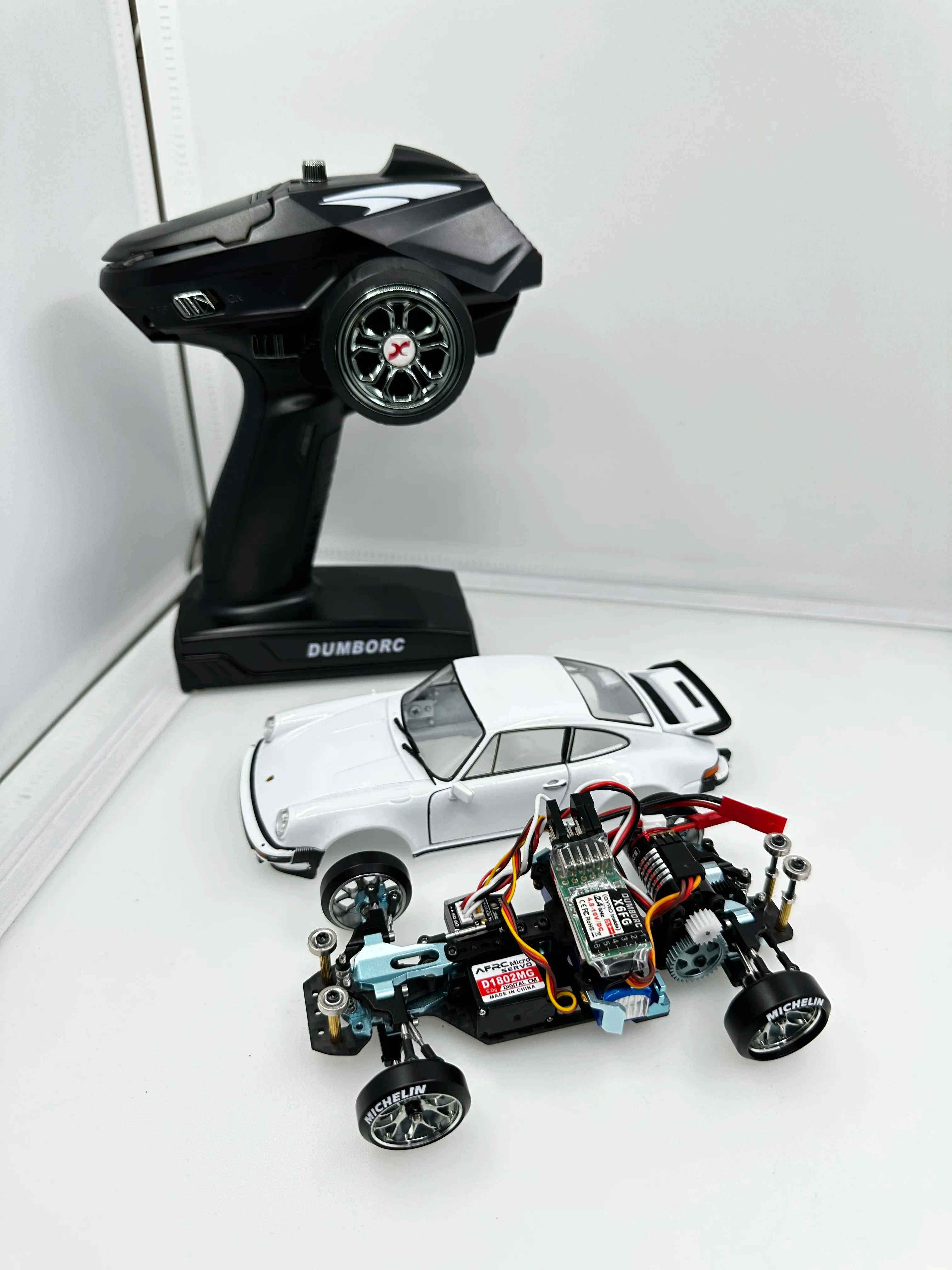 RWD Drift RC Car with Brushless Motor – 1:24 / 1:28 Scale RTR Racing Model