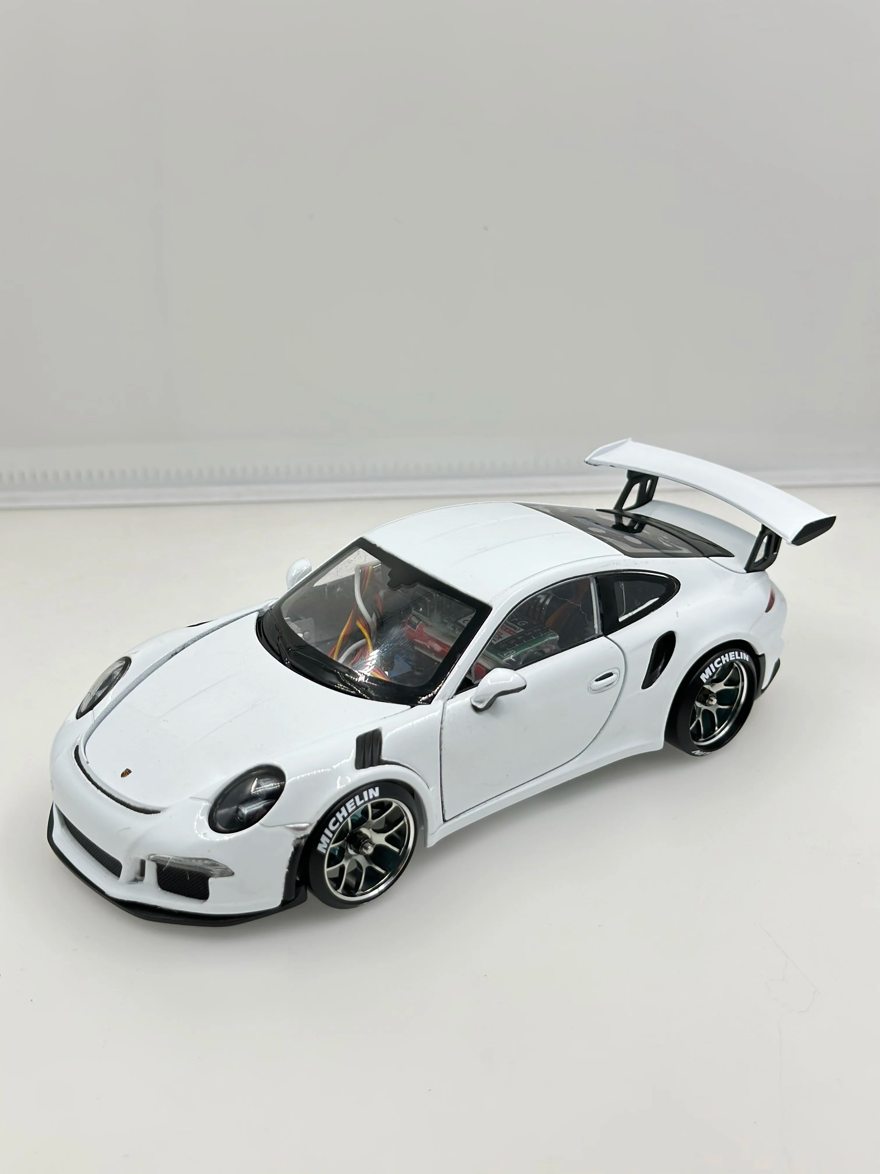 RWD Drift RC Car with Brushless Motor – 1:24 / 1:28 Scale RTR Racing Model