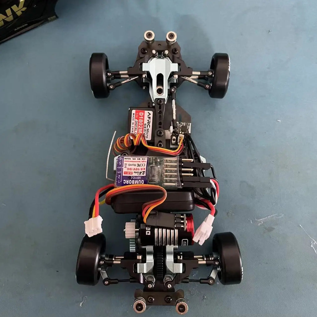 RWD Drift RC Car with Brushless Motor – 1:24 / 1:28 Scale RTR Racing Model