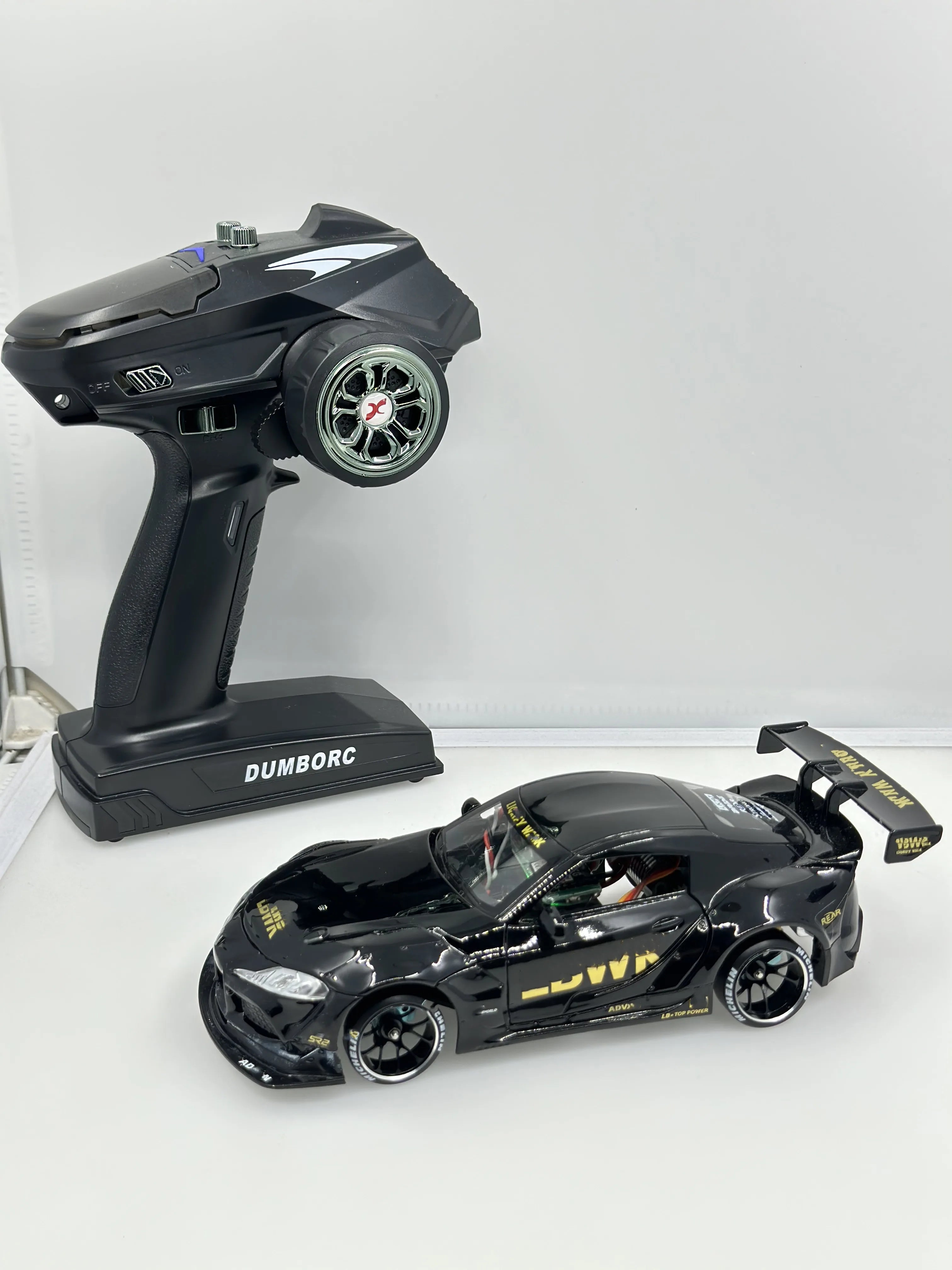 RWD Drift RC Car with Brushless Motor – 1:24 / 1:28 Scale RTR Racing Model